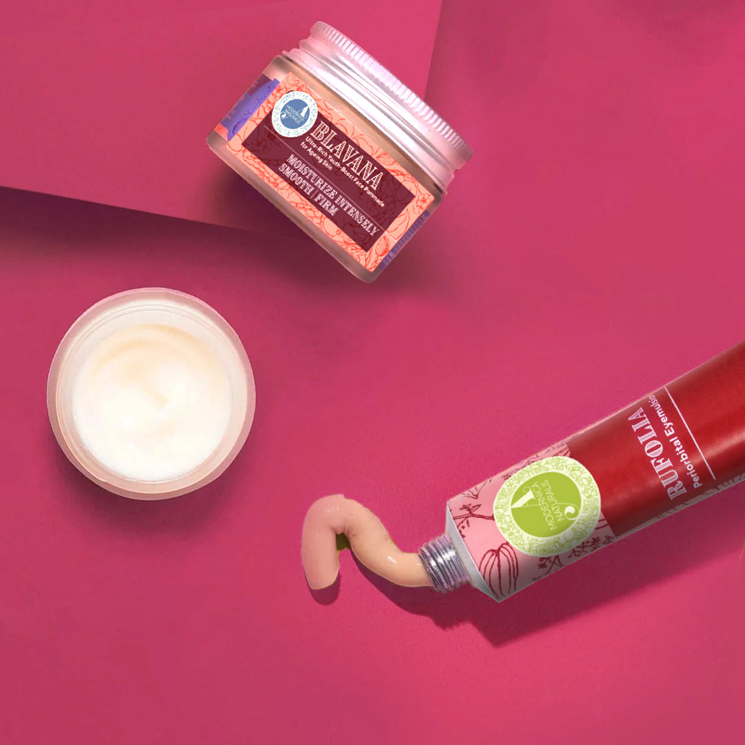 Il duo Age Hold- Crema idratante per il viso e crema illuminante per il contorno occhi per la pelle matura, a prova di età.